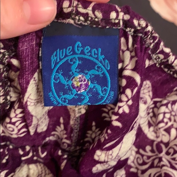 Stretchy Elephant Shorts - Picture 2 of 3